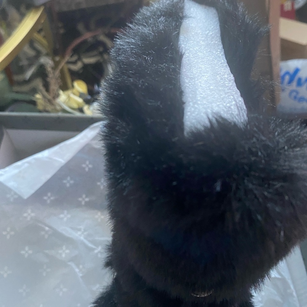 Elegant Black Fur Winter Boots - Picture 7 of 9